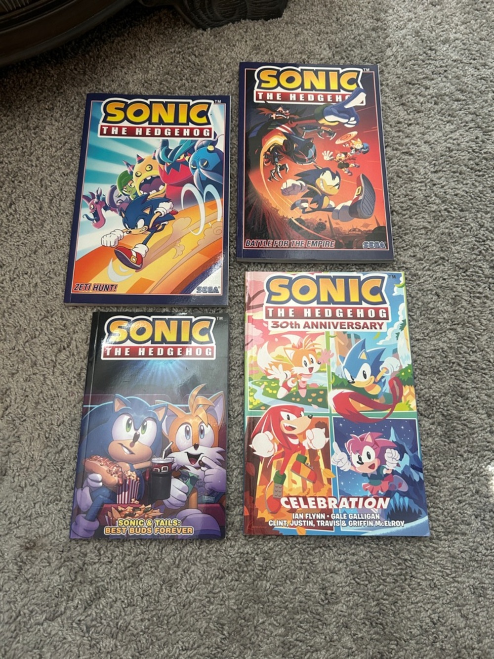 Sonic the Hedgehog Comic Collection - Sega - Multi-Color